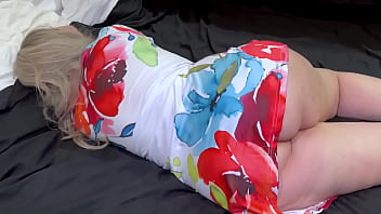 Mature lady loves a hard cock in her ass and sucks it before anal