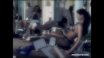 Jennifer stone and julie silver get licked and screwed in ffm threeway