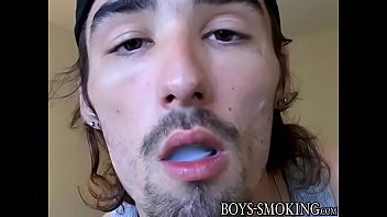 Chainsmoker Ian Madrox Masturbating thumbnail