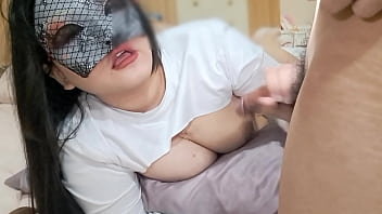 Thai girl blowjob cum shot เมียอยากอมควยให้ทุกคนดู