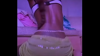 Elle Bouge Son Petit Cul thumbnail