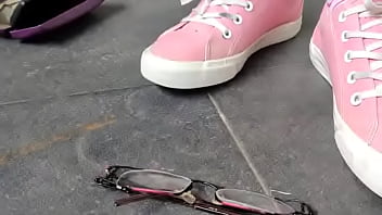 Destruction of eyeglasses