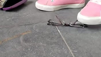 Destruction of eyeglasses