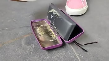 Destruction of eyeglasses