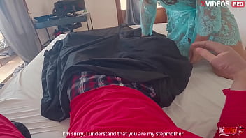 زوجة الأب تساعد ربيب في الأوقات الصعبة