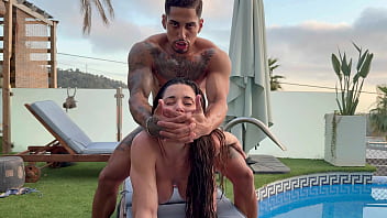 Oiled massage and rough sex in the swimming pool