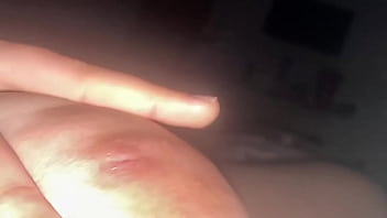 Penetrándome con mi dildo por medio de mi pantie blanca abierta