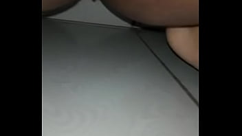 Minha gatinha batendo uma pra mim