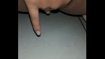 Minha gatinha batendo uma pra mim