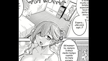 Ella tiene enormes tetas y ropa ajustada