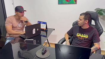 Secretaria puta es despedida y se gana un ascenso