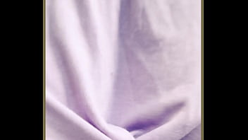 Milf has no bra in exhibitionist dare