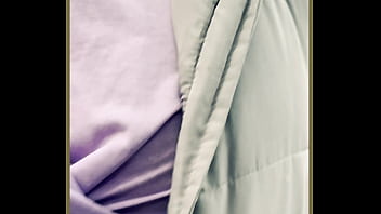 Milf Has No Bra In Exhibitionist Dare thumbnail