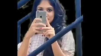 नेटवर्क पर हम किसी भी वस्तु या व्यक्ति और वीडियो खोजें सकते w और नेटवर्क के जरिए हम पसा भी कम सकते हैं