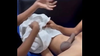 Orgia con unos chicos que conoci en un bar