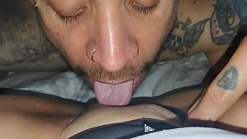 Dulcevaginaspro la vecina me lo chupo rico y yo yo se la chupe rico le meti su juguete preferido