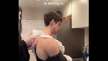 Who is winning in this exchange ️