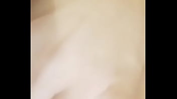 Si masturba e mi fa eccitare mentre non sono a casa