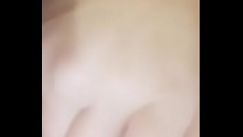 Si masturba e mi fa eccitare mentre non sono a casa