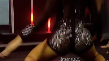 #brianamoon #twerking #adultstars #xbizeuropa #stageperformance #redbikinis #sexymoves #vipparty #adultentertainment #sen