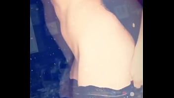 Rouge ou vert dit le moi pour la cam hot de demain