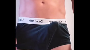 Daniisan16 Y Su Bulto thumbnail