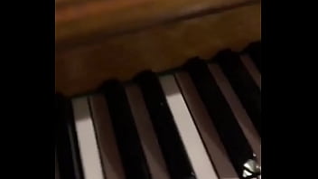 Romantic candlelight piano session on the go ️ whats your favorite piano song #pianomoods #romantic #session