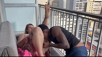 Levo minha prima tiffany montavani para minha casa queria comer e ela para relembrar uns tempos atrás que gente brincava época que eu curtia troca troca veja no xrd ou assina ou sheer