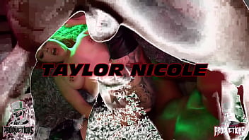 What happens in the vip room taylor nicole and violette black