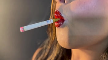 Submissa realiza desejo do dono e termina arrombada e cheia de leite completo no red