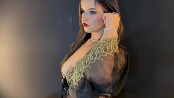 Submissa realiza desejo do dono e termina arrombada e cheia de leite completo no red