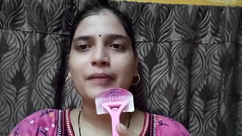 Randi bhabhi showing her big boobs and ass she need big cock in boobs