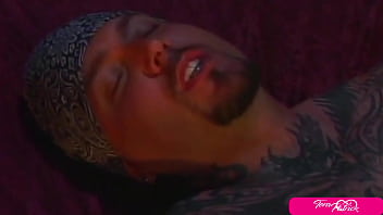 Hunk evan seinfeld feeds gorgeous tera patrick with his milk Hunk evan seinfeld feeds gorgeous tera patrick with his milk