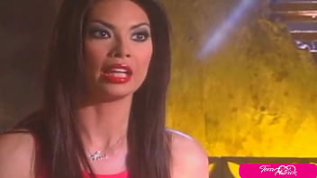 Hunk evan seinfeld feeds gorgeous tera patrick with his milk