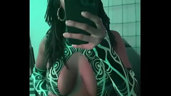 Good morning to all the baddie dommes especially my melanin baddies yours truly is relocating to phoenix arizona nex