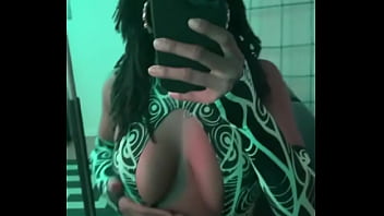 Good morning to all the baddie dommes especially my melanin baddies yours truly is relocating to phoenix arizona nex