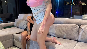 Me follo fuertemente a mi mejor amiga pelirroja