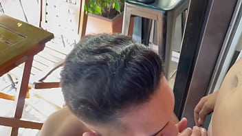 Enorme Verga De Mi Vecino Follandome Cuando Su Mujer Se Va A Trabajar Sem Camishina Bareback thumbnail
