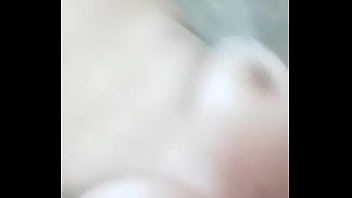 Loira do caparroz travadona de tudo se exibindo