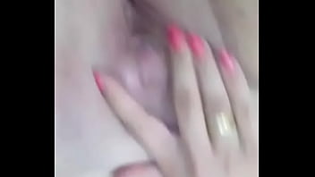 Loira do caparroz travadona de tudo se exibindo