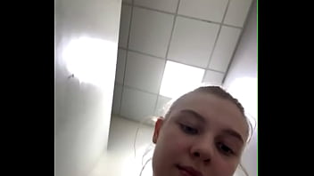 Masturbate and cumming for all in the public