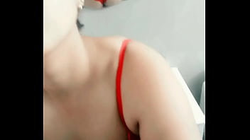 Me manda fotos de su trasero