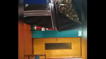 Bulto En Buzo thumbnail