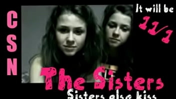 The perfect lesbians kiss