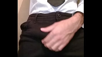 Volume Do Pau Duro Marcado Na Roupa thumbnail