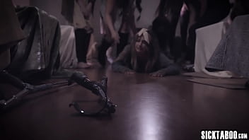 Sweet babe swallowed big hard cock