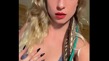 Não sei se já postei esse aqui mas tá uma graça então tá valendo agora posso apagar do celular boa noite