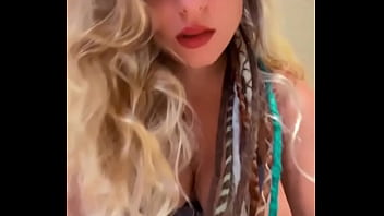 Não sei se já postei esse aqui mas tá uma graça então tá valendo agora posso apagar do celular boa noite