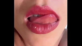 Não sei se já postei esse aqui mas tá uma graça então tá valendo agora posso apagar do celular boa noite