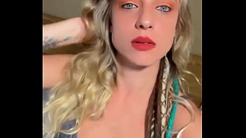 Não sei se já postei esse aqui mas tá uma graça então tá valendo agora posso apagar do celular boa noite